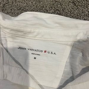 Mens white collar shirt